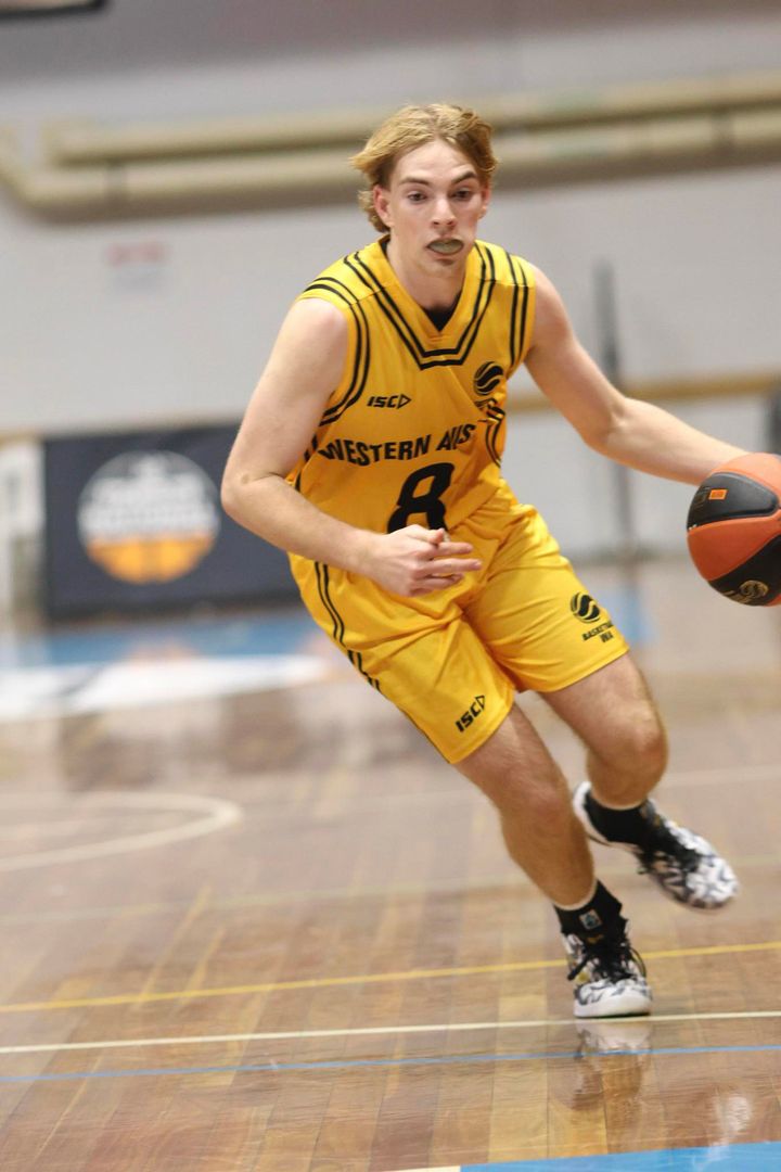 Max De San Miguel - Basketball